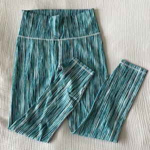 fabletics powerhold 3/4 highwaist leggings